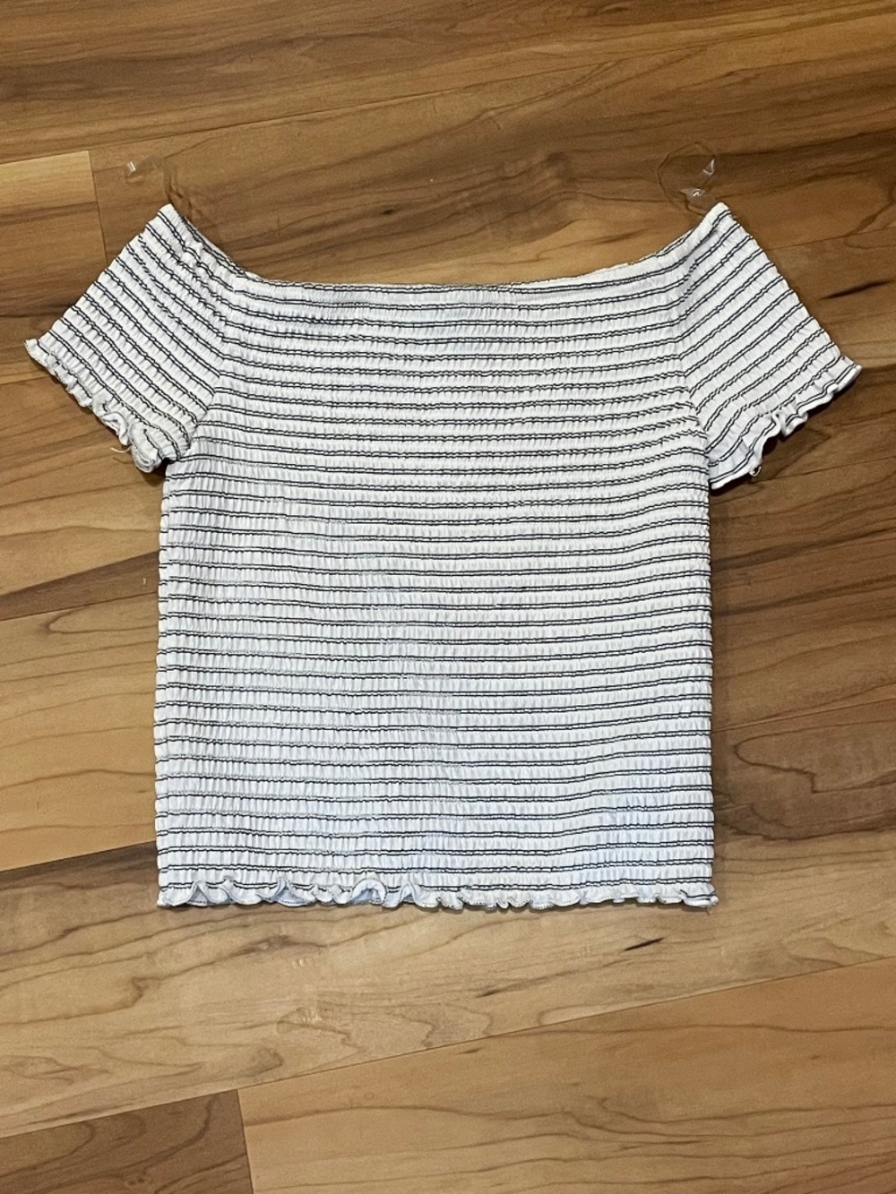 Art Class Kids Smocked Off the Shoulder Striped Top Size M 7/8 🌟